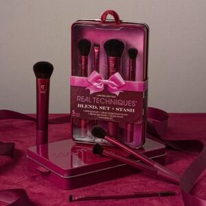 *NEW* Real Techniques Limited Edition Blend, Set, + Stash Makeup Brushes